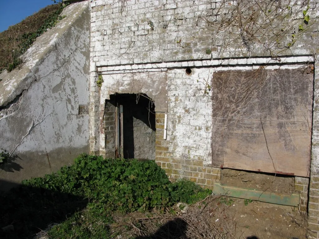 Barton Point 27