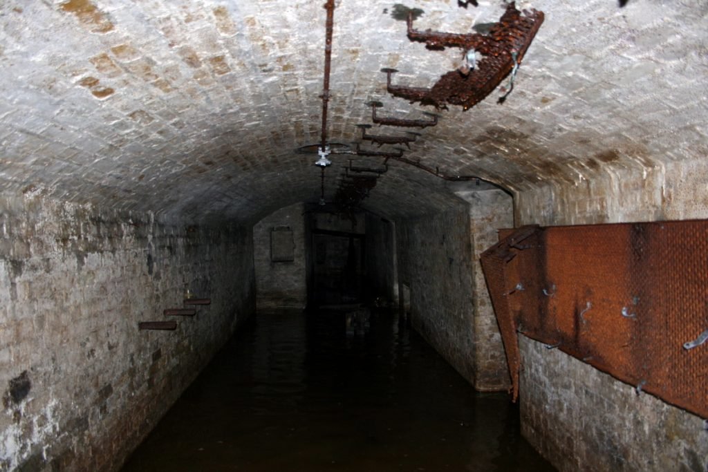 Barton Point 44