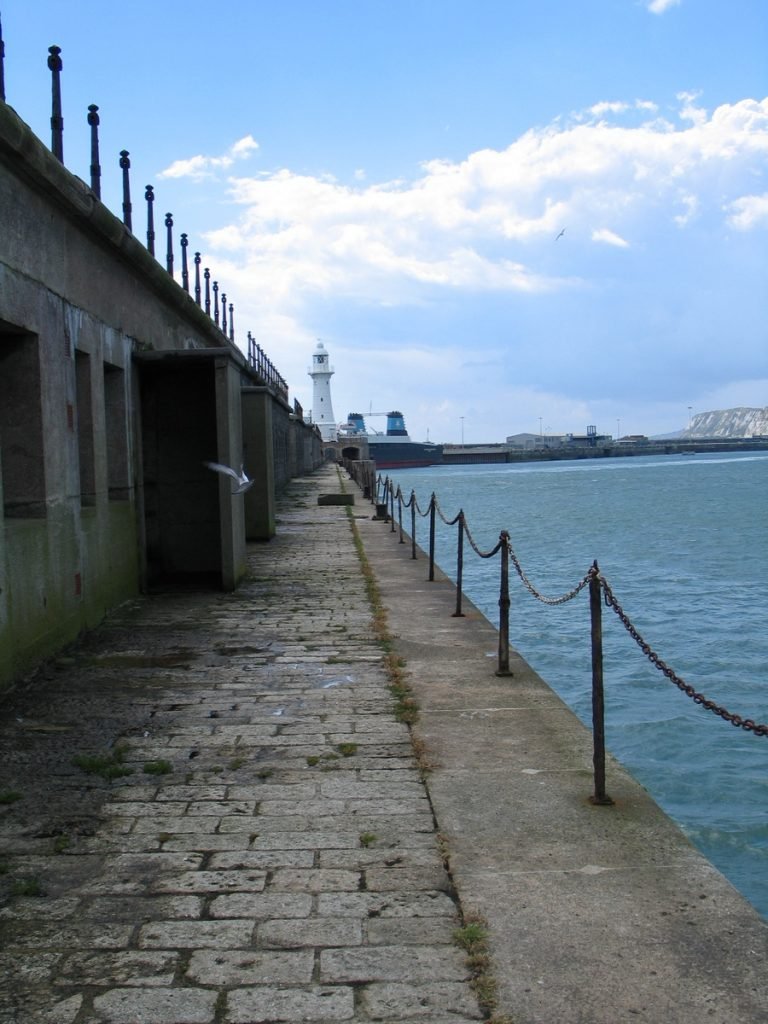 Breakwater 13