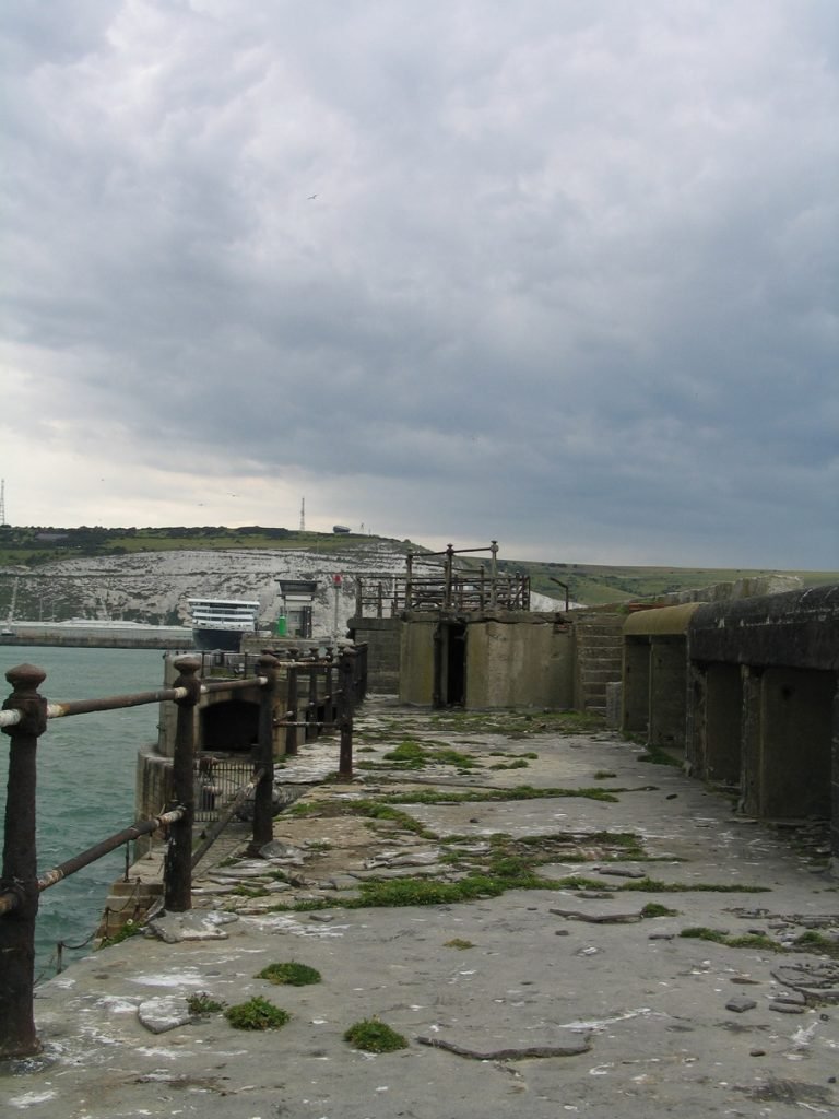 Breakwater 87