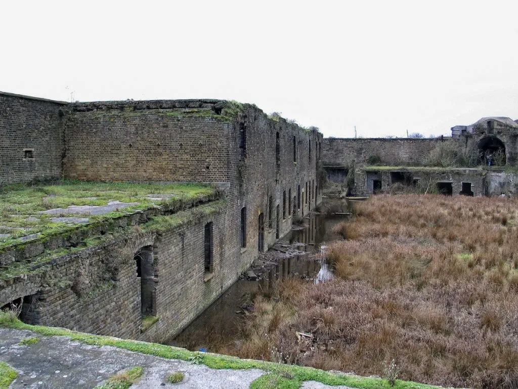 Cliffe Fort 146