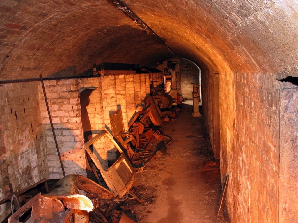 Coulsdon Air Raid Shelter 03