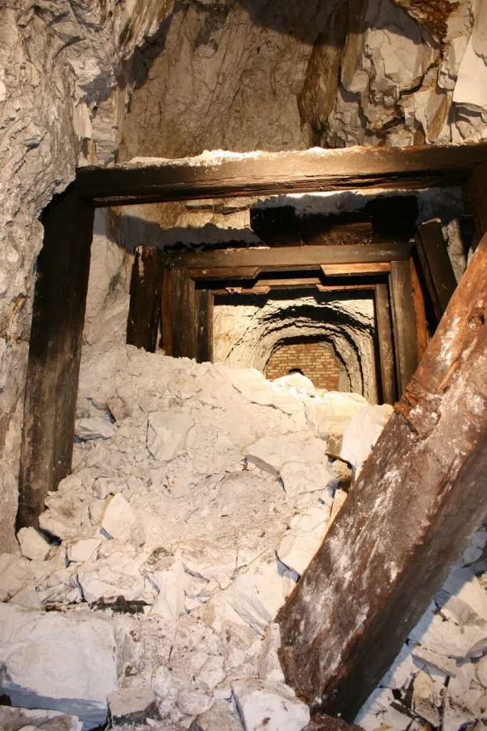 Fanbay Deep Shelter 07