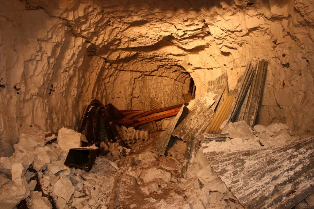 Fanbay Deep Shelter 11