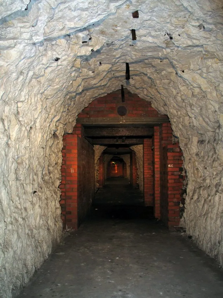 Foxendon air raid shelter003