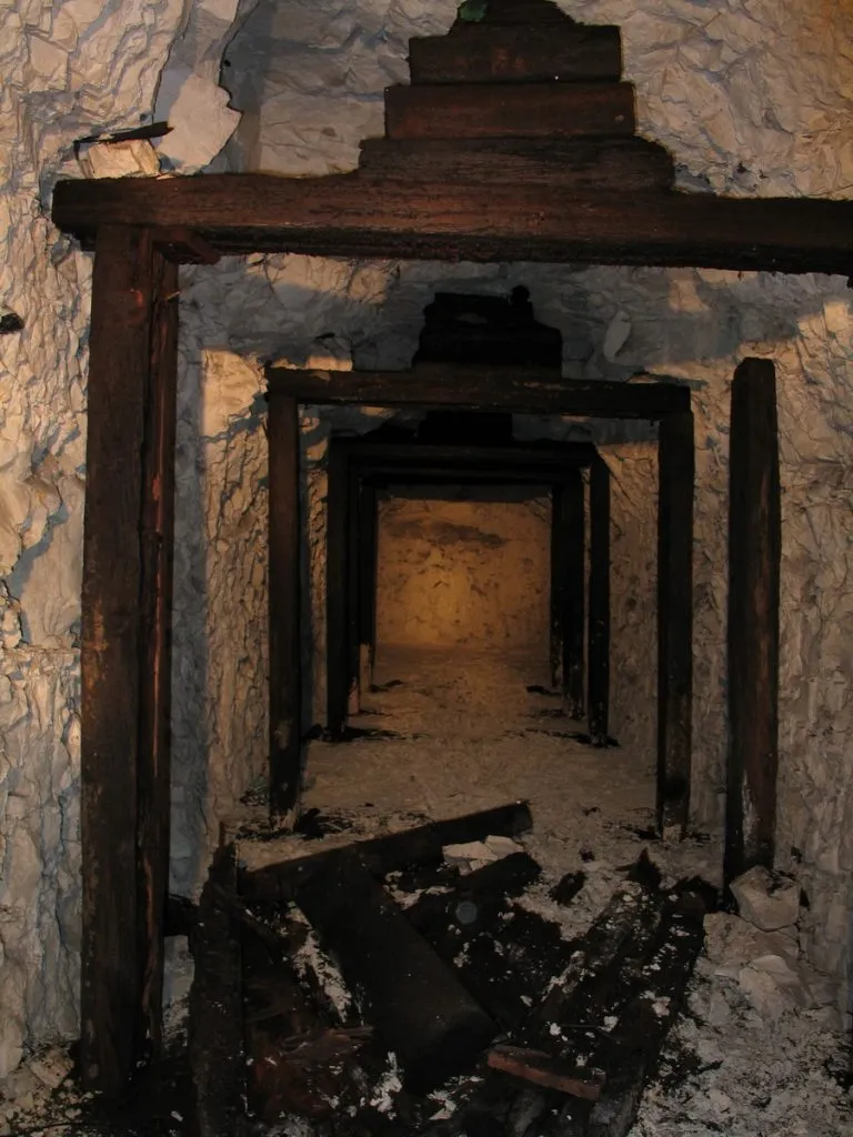 Foxendon air raid shelter008