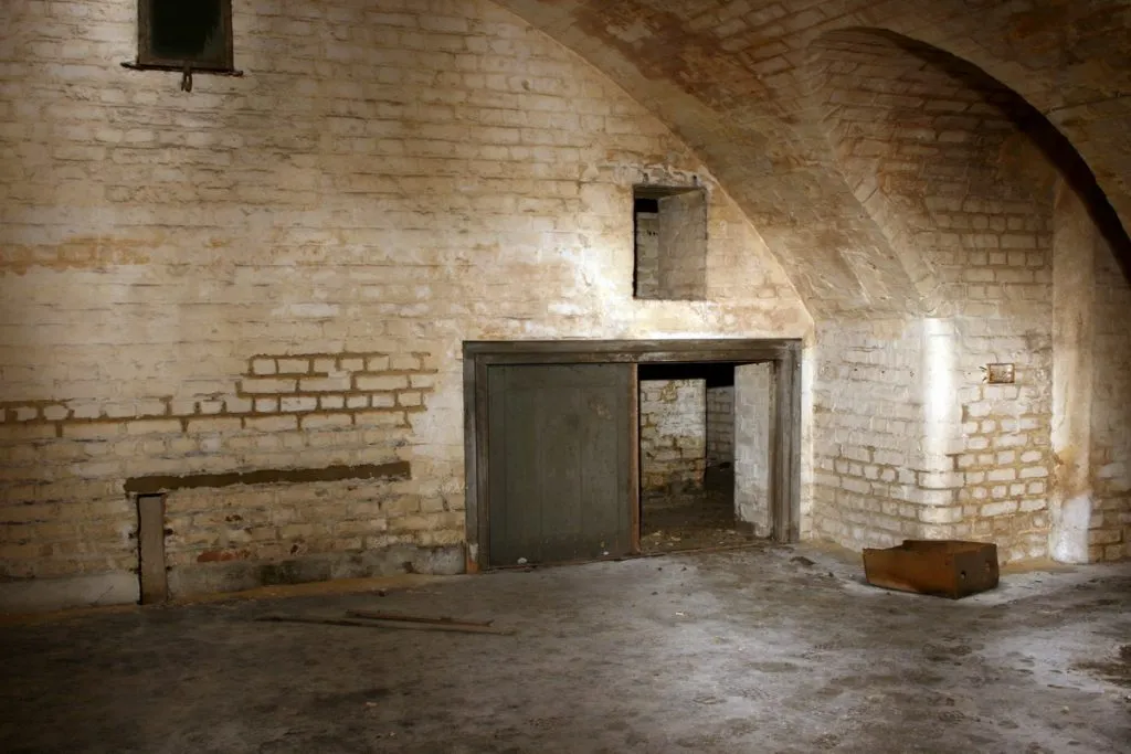 Garrison Point Fort 007