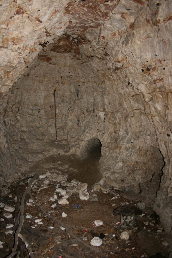 Hangman's Wood Deneholes 63