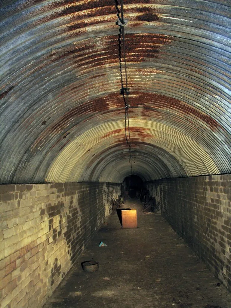 Shorts Tunnel 145