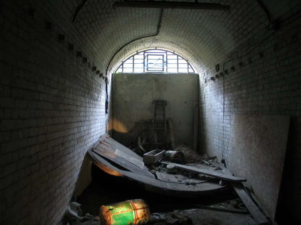 Shorts Tunnel 20